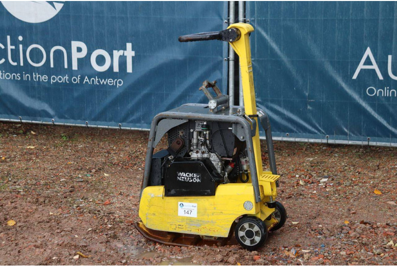 Neuson DPU3050 - 振动板:图2 Neuson DPU3050 - 振动板:图2