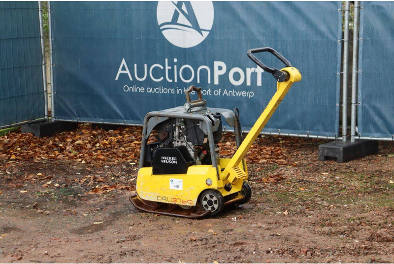 Neuson DPU3760 - 振动板:图3 Neuson DPU3760 - 振动板:图3