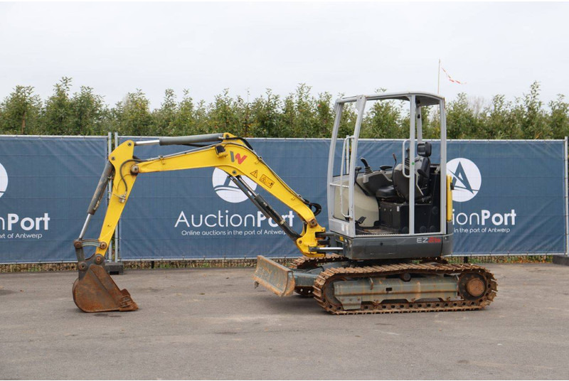 Neuson EZ26 - 小型挖掘机:图1 Neuson EZ26 - 小型挖掘机:图1