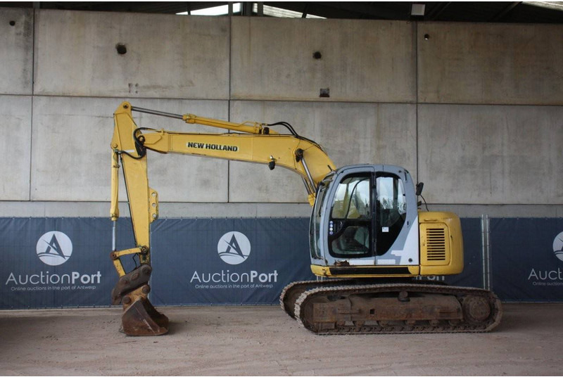 New Holland E115SR - 履带式挖掘机:图1 New Holland E115SR - 履带式挖掘机:图1