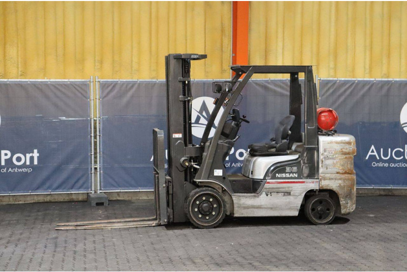 Nissan MC UG1F - 液化石油气叉车:图1 Nissan MC UG1F - 液化石油气叉车:图1