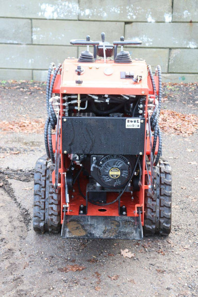 RY T360 - 履带式装载机:图5 RY T360 - 履带式装载机:图5