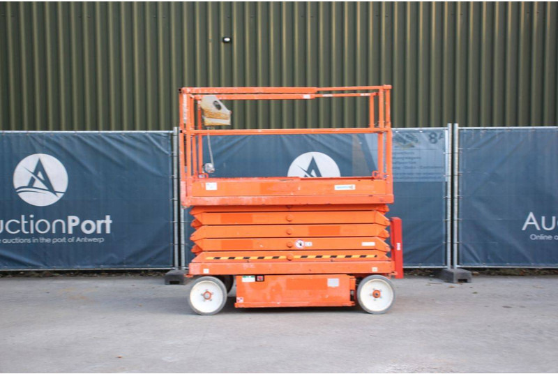 Skyjack SJ4632 - 剪式升降机:图2 Skyjack SJ4632 - 剪式升降机:图2