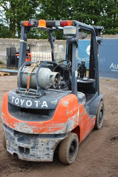 Toyota 02-8FGF25 - 液化石油气叉车:图5 Toyota 02-8FGF25 - 液化石油气叉车:图5