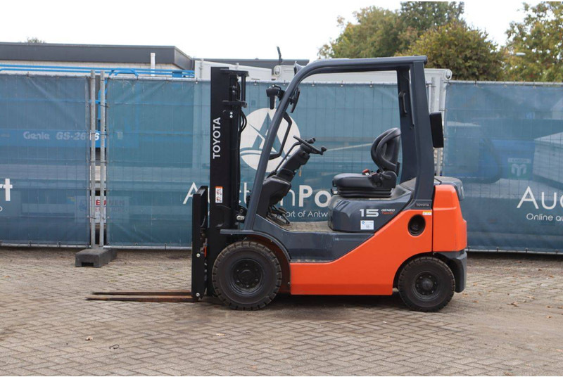 Toyota 42-8FDL15 - 柴油叉车:图2 Toyota 42-8FDL15 - 柴油叉车:图2