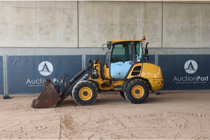 Volvo L25F-P - 轮式装载机:图1 Volvo L25F-P - 轮式装载机:图1
