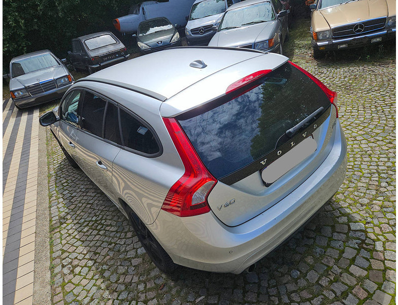 轿车 Volvo V60 D3：图7