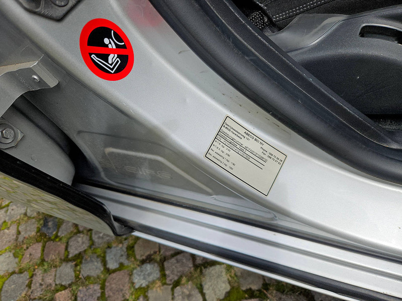 轿车 Volvo V60 D3：图18