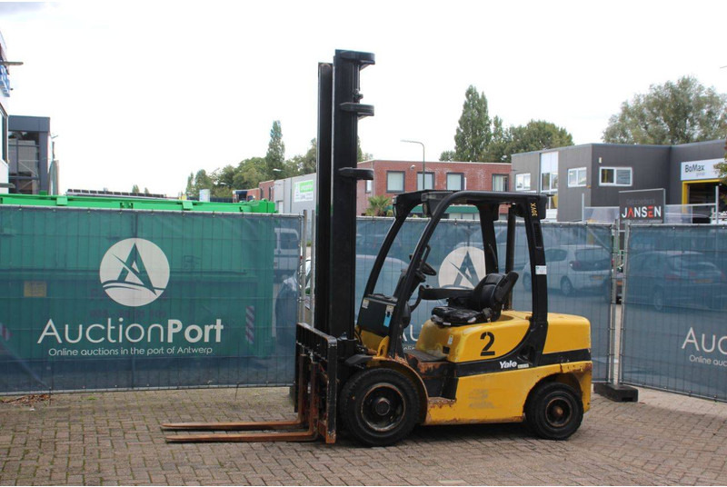 Yale GDP30VX E2345 - 柴油叉车:图1 Yale GDP30VX E2345 - 柴油叉车:图1