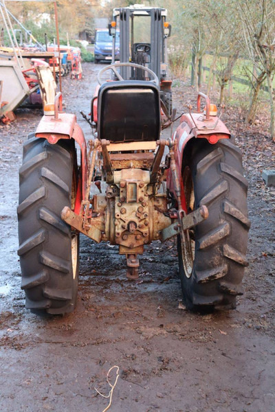 Yanmar YM2210d - 拖拉机:图5 Yanmar YM2210d - 拖拉机:图5