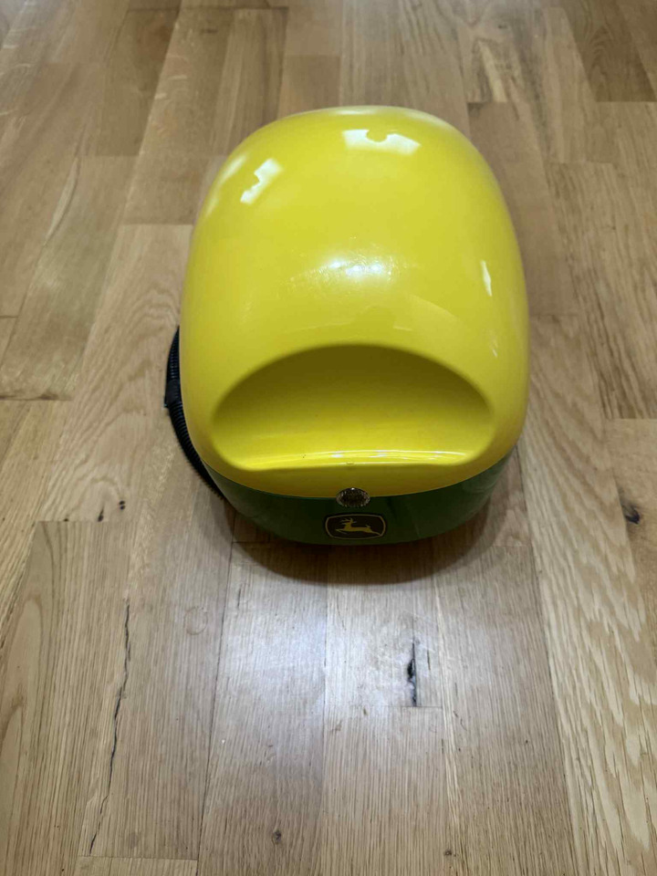 JOHN DEERE Starfire - 导航系统 适用于 拖拉机:图1 JOHN DEERE Starfire - 导航系统 适用于 拖拉机:图1