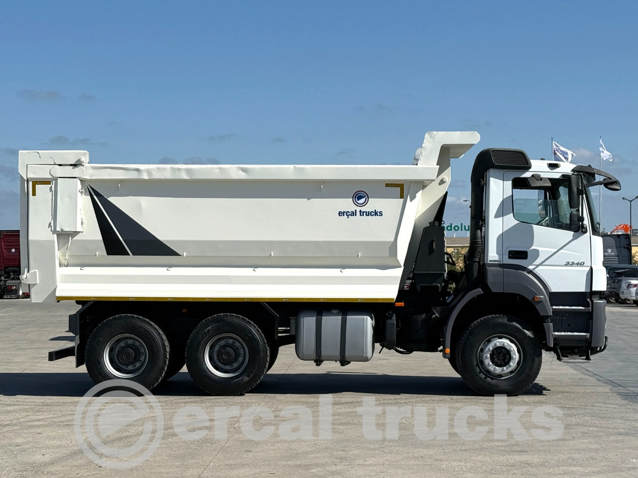 MERCEDES-BENZ 2015 AXOR 3340/MANUAL-AC-6X4-EURO5-HARDOX TIPPER * - 翻斗车:图4 MERCEDES-BENZ 2015 AXOR 3340/MANUAL-AC-6X4-EURO5-HARDOX TIPPER * - 翻斗车:图4