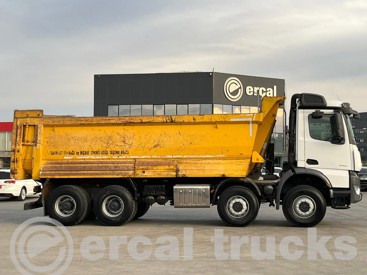 MERCEDES-BENZ 2017 AROCS 4142 MANUAL AC- 8X4 EURO 6-HARDOX TIPPER - 翻斗车:图4 MERCEDES-BENZ 2017 AROCS 4142 MANUAL AC- 8X4 EURO 6-HARDOX TIPPER - 翻斗车:图4