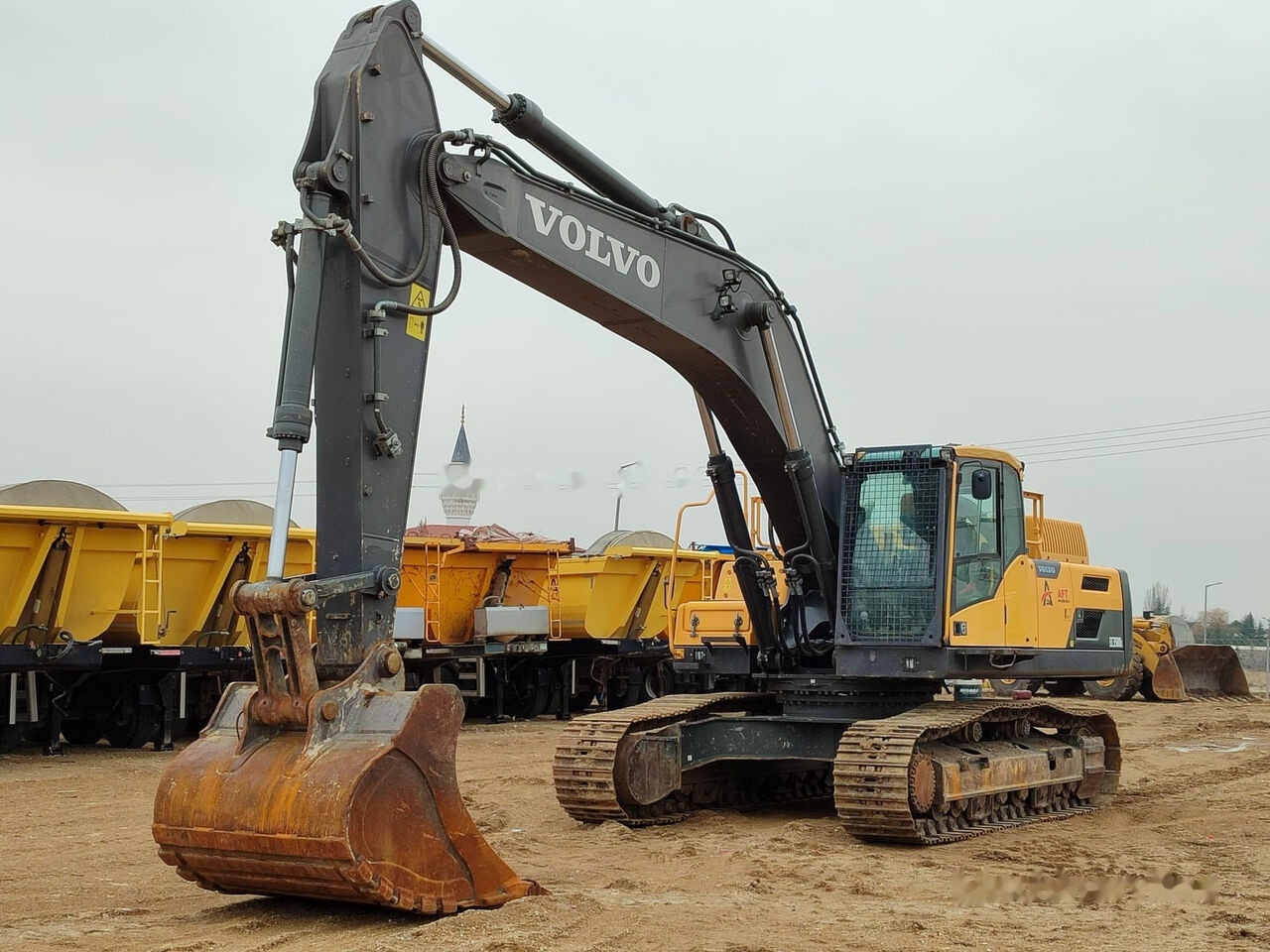 Volvo 2018 EC 350DL PALETTE EXCAVATOR - 履带式挖掘机:图1 Volvo 2018 EC 350DL PALETTE EXCAVATOR - 履带式挖掘机:图1