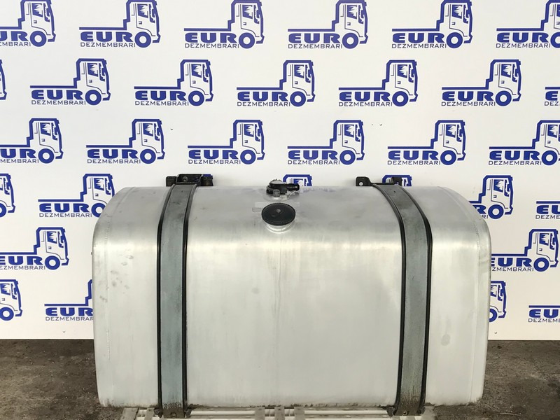 REZERVOR COMBUSTIBIL MAN TGX L=135CM  l=72CM H=72CM 81.12201.6685 - 燃料箱 适用于 卡车:图1 REZERVOR COMBUSTIBIL MAN TGX L=135CM  l=72CM H=72CM 81.12201.6685 - 燃料箱 适用于 卡车:图1