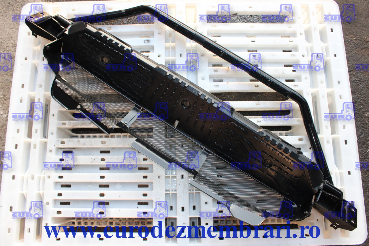 SCARA FRONTALA MAN TGS TG3 81.41610.5807, 81.41610.5788, 81.41614.0361 - 保险杠 适用于 卡车:图1 SCARA FRONTALA MAN TGS TG3 81.41610.5807, 81.41610.5788, 81.41614.0361 - 保险杠 适用于 卡车:图1