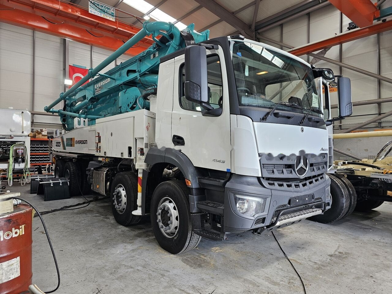 新的 混凝土泵车 Mercedes-Benz New Everdigm ECP 42 CX 5 ECP 42 CX5 on chassis:图16 新的 混凝土泵车 Mercedes-Benz New Everdigm ECP 42 CX 5 ECP 42 CX5 on chassis:图16