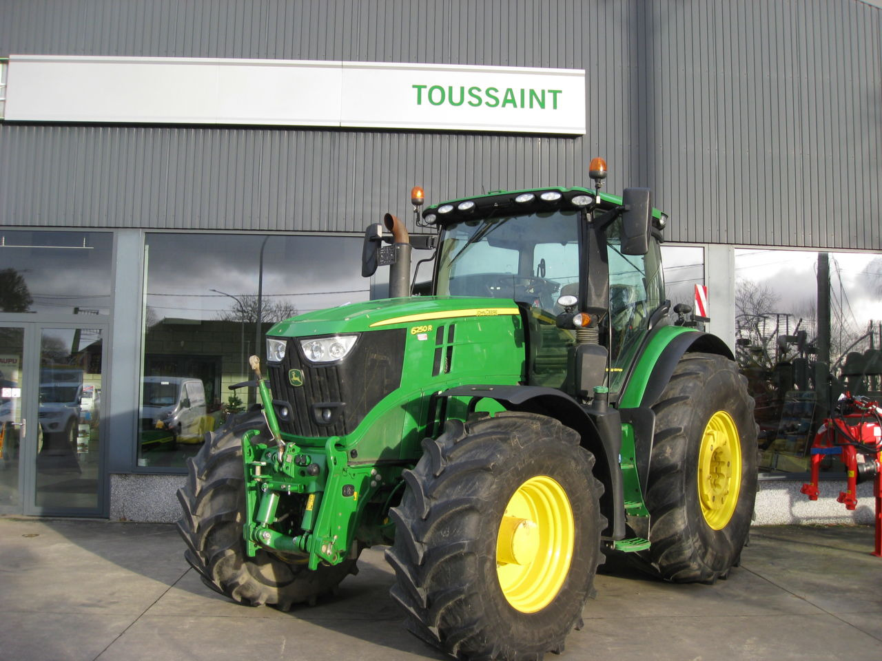 John Deere 6250R - 拖拉机:图1 John Deere 6250R - 拖拉机:图1