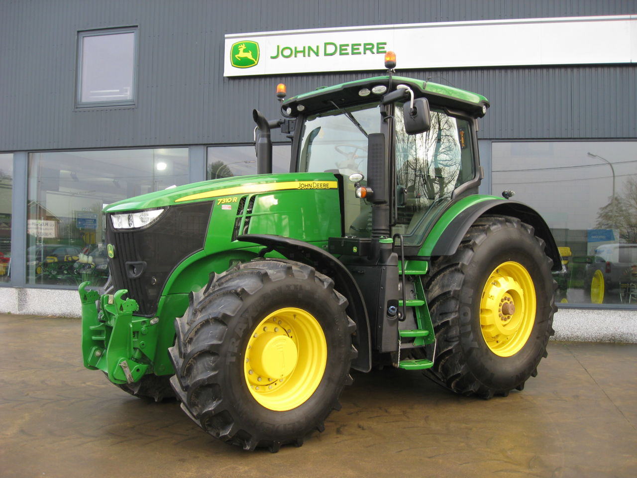 John Deere 7310R - 拖拉机:图3 John Deere 7310R - 拖拉机:图3