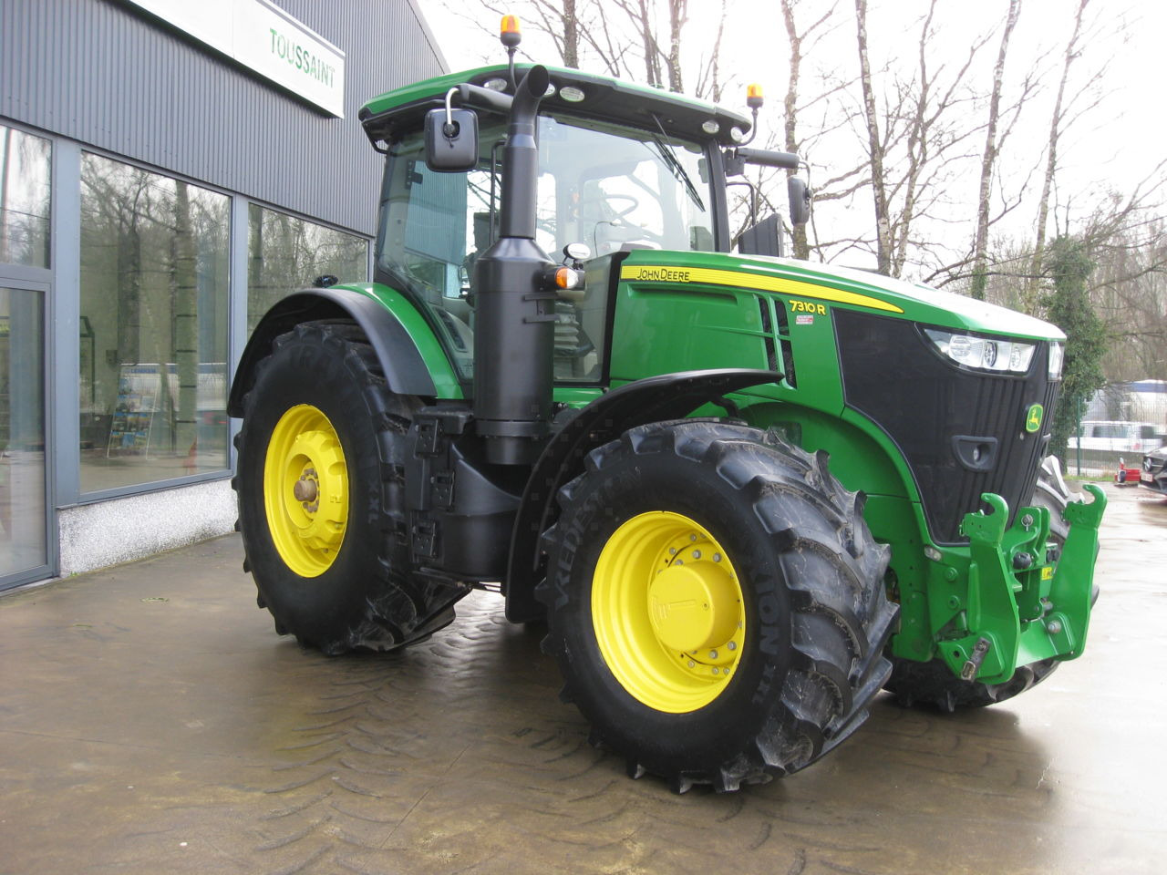 John Deere 7310R - 拖拉机:图1 John Deere 7310R - 拖拉机:图1