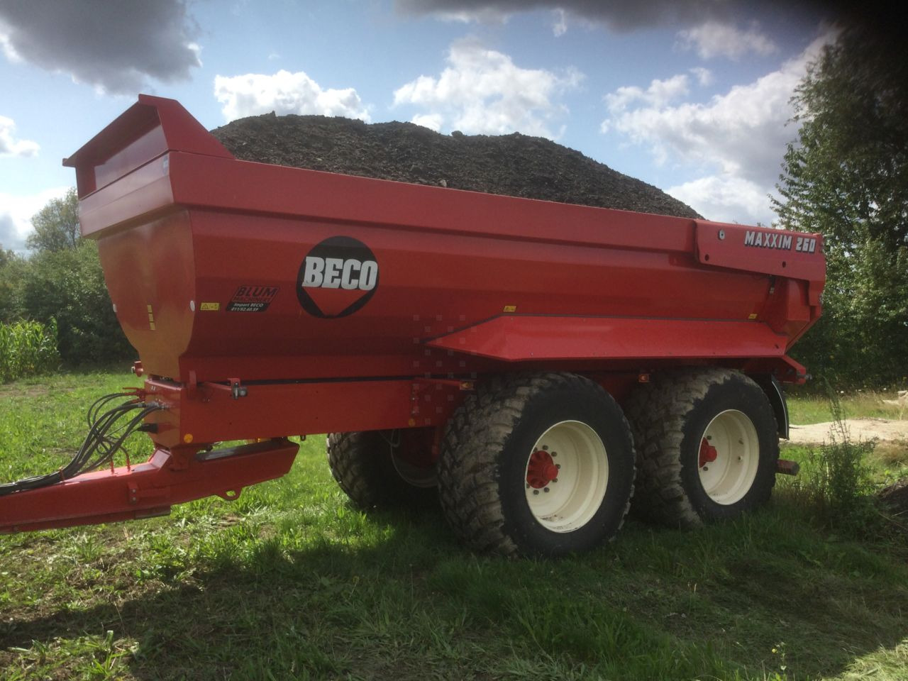 Beco Maxxim 260 - 翻斗拖车:图1 Beco Maxxim 260 - 翻斗拖车:图1