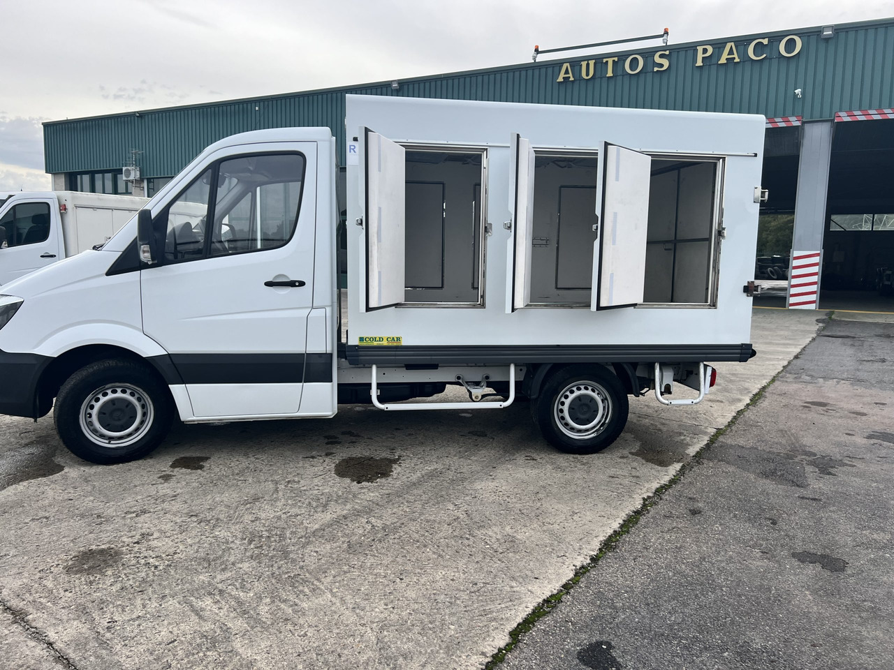 CAMION HELADERO 3.5T MERCEDES SPRINTER - 冷藏货车:图3 CAMION HELADERO 3.5T MERCEDES SPRINTER - 冷藏货车:图3