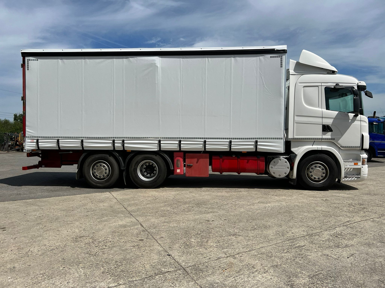 CAMION SCANIA 380 CON CARRETILLA MOFFET M4 - 侧帘卡车:图3 CAMION SCANIA 380 CON CARRETILLA MOFFET M4 - 侧帘卡车:图3