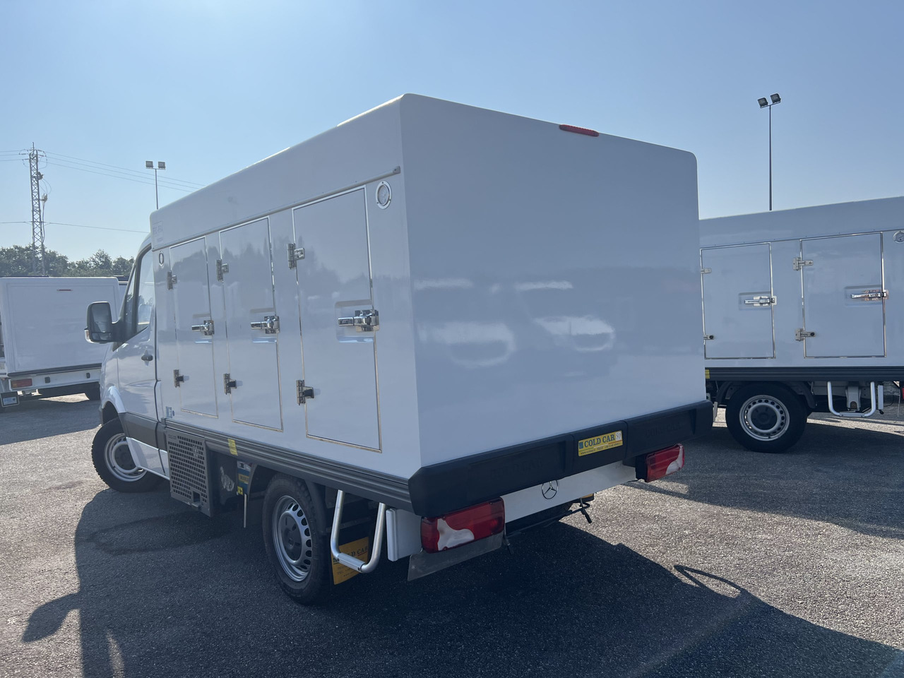 FURGON HELADERO 3.5T MERCEDES SPRINTER - 冷藏货车:图2 FURGON HELADERO 3.5T MERCEDES SPRINTER - 冷藏货车:图2