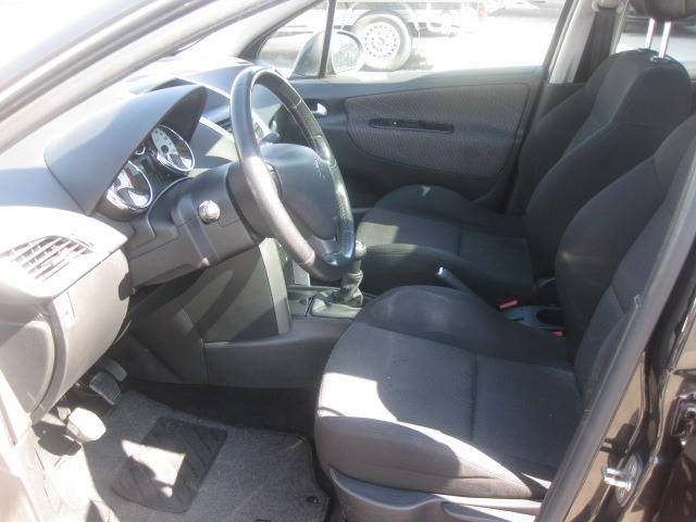 汽车 PEUGEOT 207 SW：图7