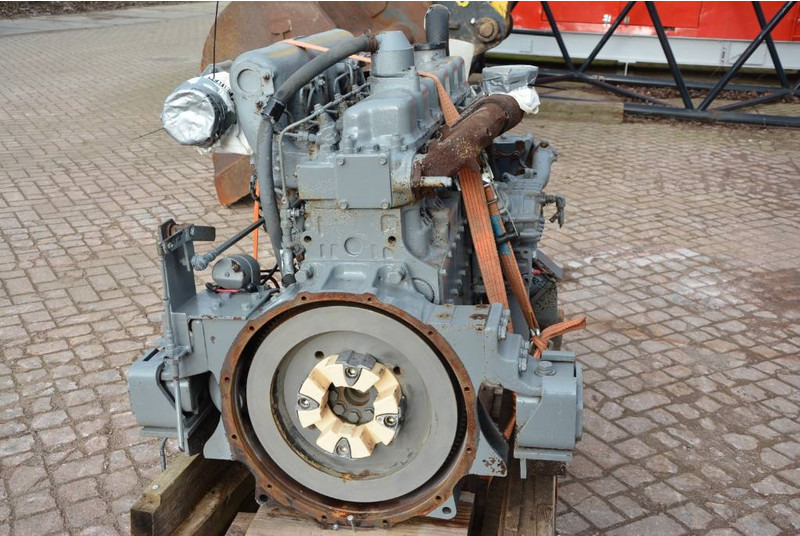 Hino EM100   engine complete - 发动机 适用于 建筑机械:图3 Hino EM100   engine complete - 发动机 适用于 建筑机械:图3