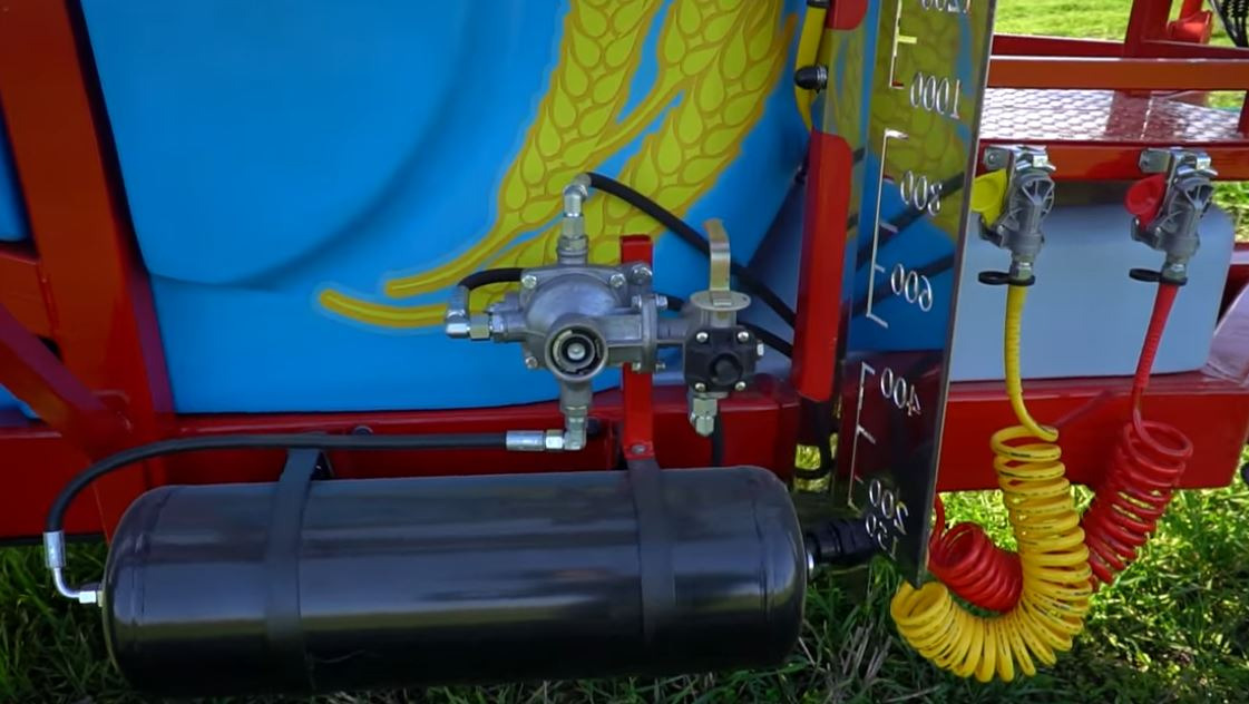 Biardzki Opryskiwacz 3000l /21 Hydropak / Sprayer 3000l /21 Hydropak/Feldspritze 3000l /21m Hydropak /Опрыскиватель 3000л /21м Гидропак/ - 牵引式喷雾机:图3 Biardzki Opryskiwacz 3000l /21 Hydropak / Sprayer 3000l /21 Hydropak/Feldspritze 3000l /21m Hydropak /Опрыскиватель 3000л /21м Гидропак/ - 牵引式喷雾机:图3