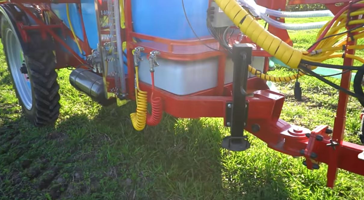 Biardzki Opryskiwacz 3000l /21 Hydropak / Sprayer 3000l /21 Hydropak/Feldspritze 3000l /21m Hydropak /Опрыскиватель 3000л /21м Гидропак/ - 牵引式喷雾机:图4 Biardzki Opryskiwacz 3000l /21 Hydropak / Sprayer 3000l /21 Hydropak/Feldspritze 3000l /21m Hydropak /Опрыскиватель 3000л /21м Гидропак/ - 牵引式喷雾机:图4
