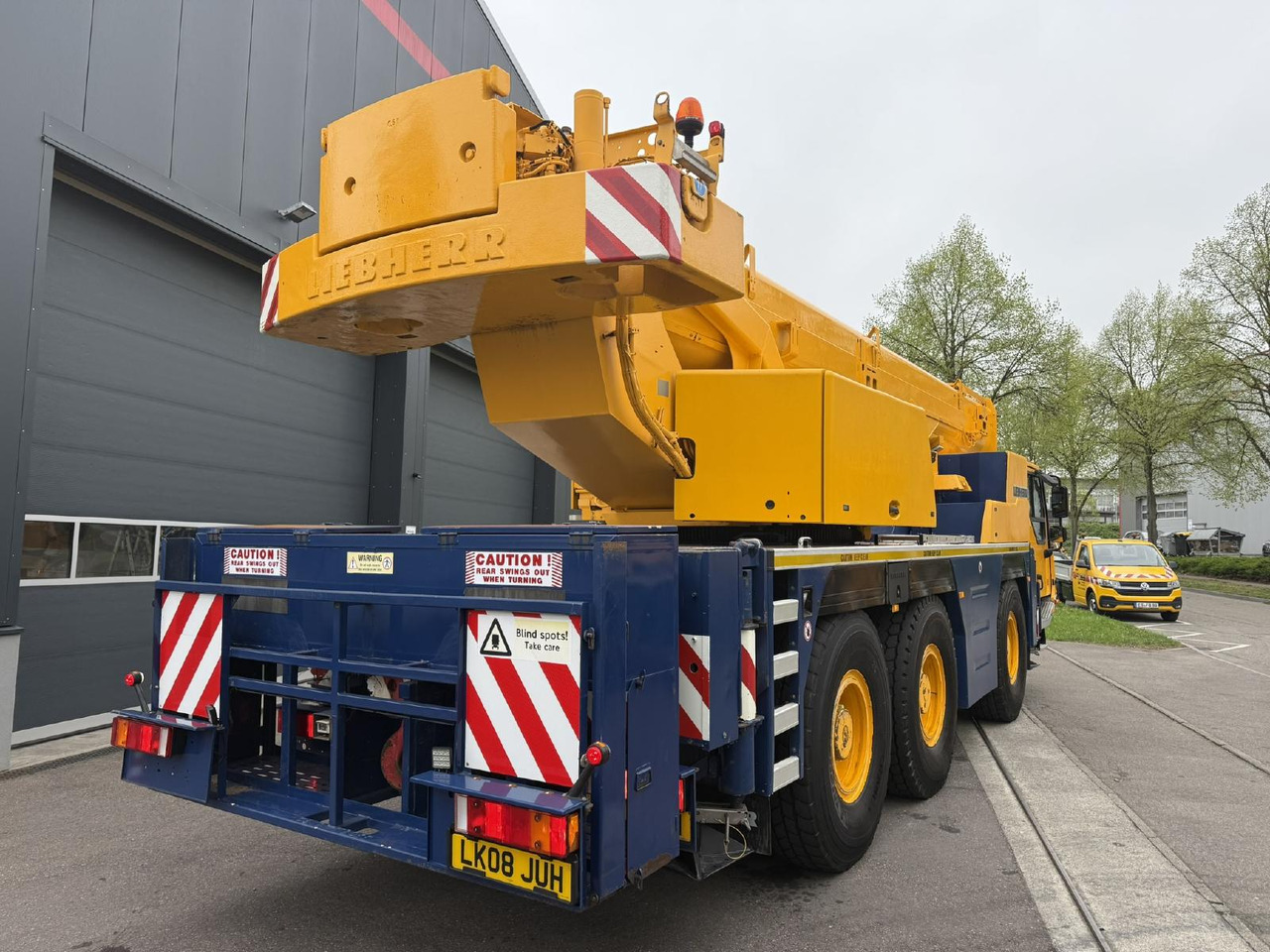 Liebherr LTM 1055-3.2 (08 - 084 745) | 6 x 6 - 移动式起重机:图4 Liebherr LTM 1055-3.2 (08 - 084 745) | 6 x 6 - 移动式起重机:图4