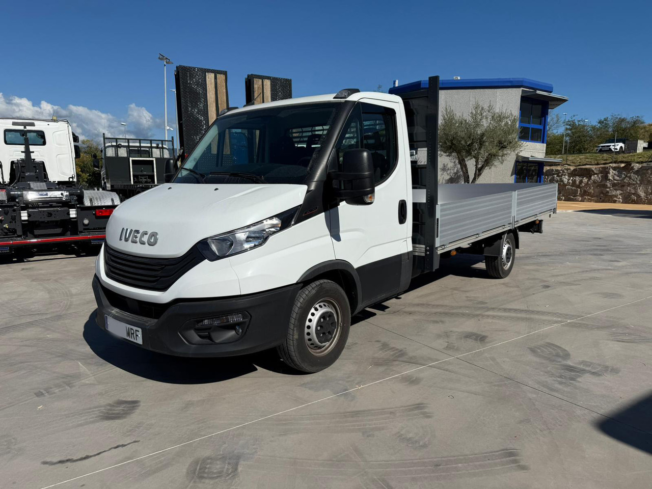 IVECO 35S16 Daily E6 (Open Box) - 其他机械:图1 IVECO 35S16 Daily E6 (Open Box) - 其他机械:图1