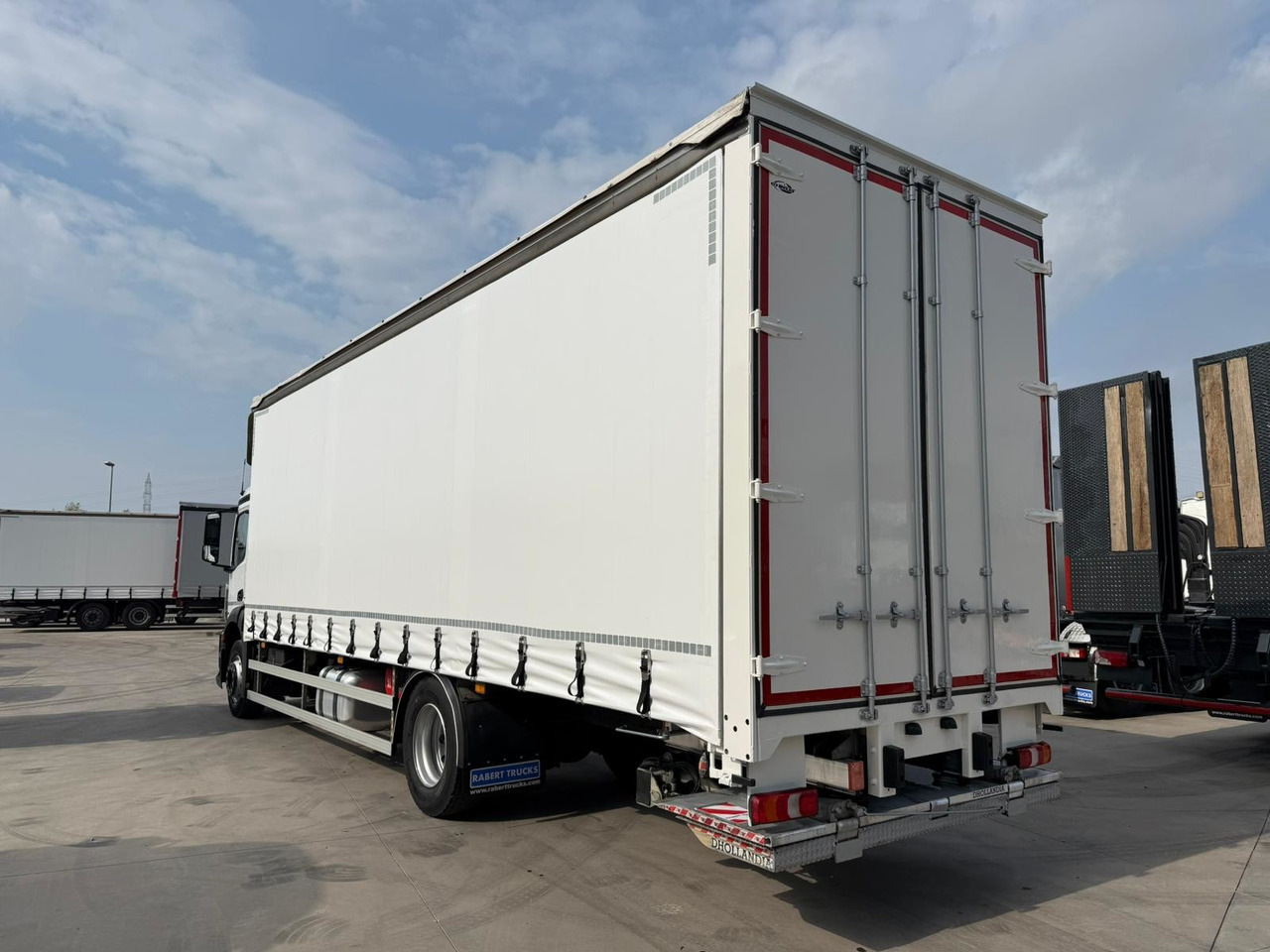 MERCEDES BENZ 18.27 Antos E6 (Tauliner) - 侧帘卡车:图4 MERCEDES BENZ 18.27 Antos E6 (Tauliner) - 侧帘卡车:图4