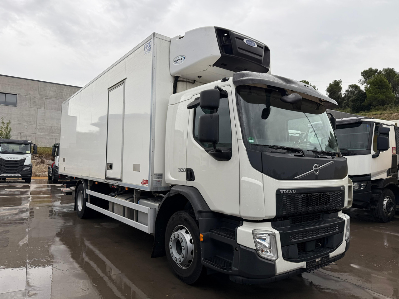 VOLVO FE320 E6 (Refrigerator) - 冷藏车:图2 VOLVO FE320 E6 (Refrigerator) - 冷藏车:图2