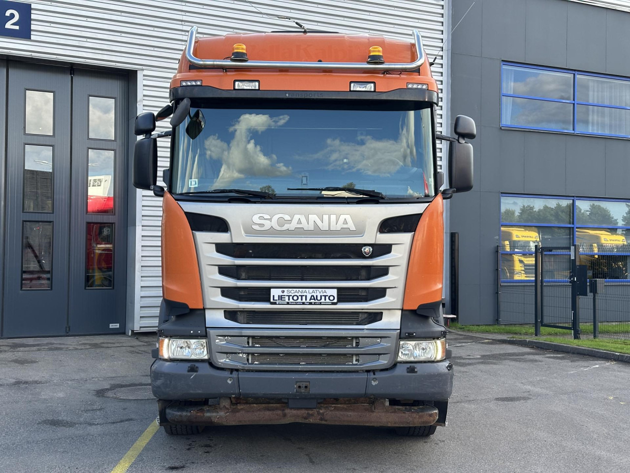 SCANIA R 450 CB6x4HHZ - 驾驶室底盘卡车:图3 SCANIA R 450 CB6x4HHZ - 驾驶室底盘卡车:图3