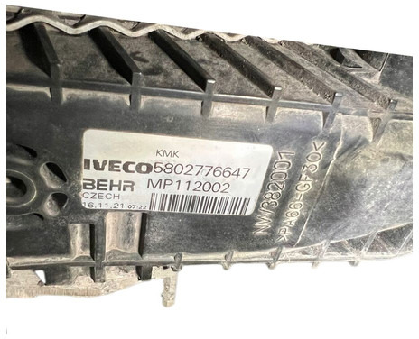 Iveco S-WAY - 散热器:图3 Iveco S-WAY - 散热器:图3