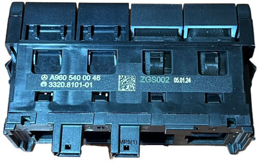 Mercedes-Benz A9605400046 - 仪表板:图4 Mercedes-Benz A9605400046 - 仪表板:图4