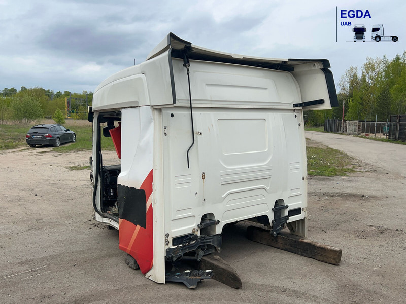 Scania - 驾驶室和内部:图1 Scania - 驾驶室和内部:图1