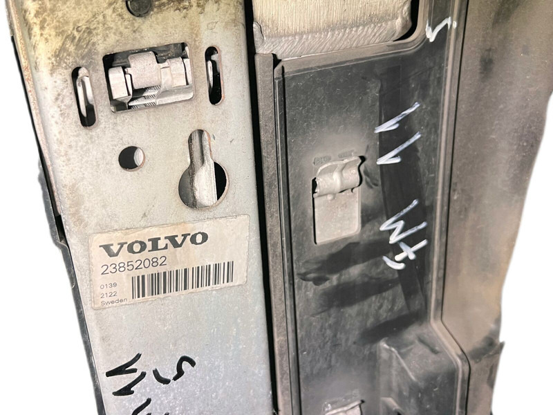 Volvo - 散热器:图3 Volvo - 散热器:图3