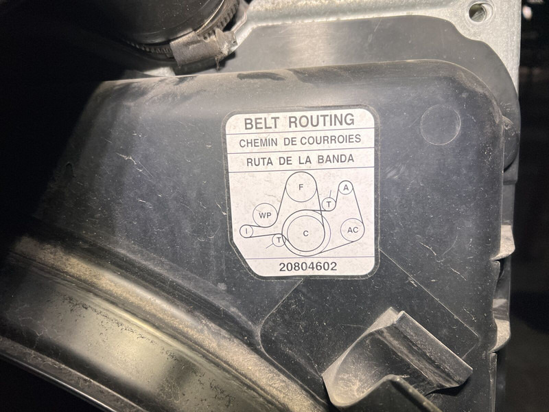 Volvo - 散热器:图5 Volvo - 散热器:图5