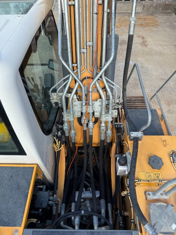 Liebherr R 922 LC - 履带式挖掘机:图4 Liebherr R 922 LC - 履带式挖掘机:图4
