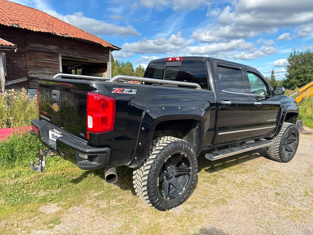 CHEVROLET Silverado Z71 OFF ROAD - 皮卡车:图3 CHEVROLET Silverado Z71 OFF ROAD - 皮卡车:图3