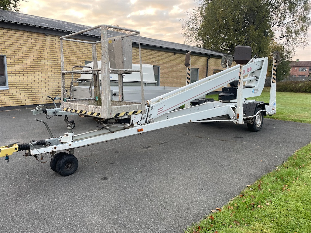 Dino Lift 180T-1 - 拖车式高空作业平台:图1 Dino Lift 180T-1 - 拖车式高空作业平台:图1