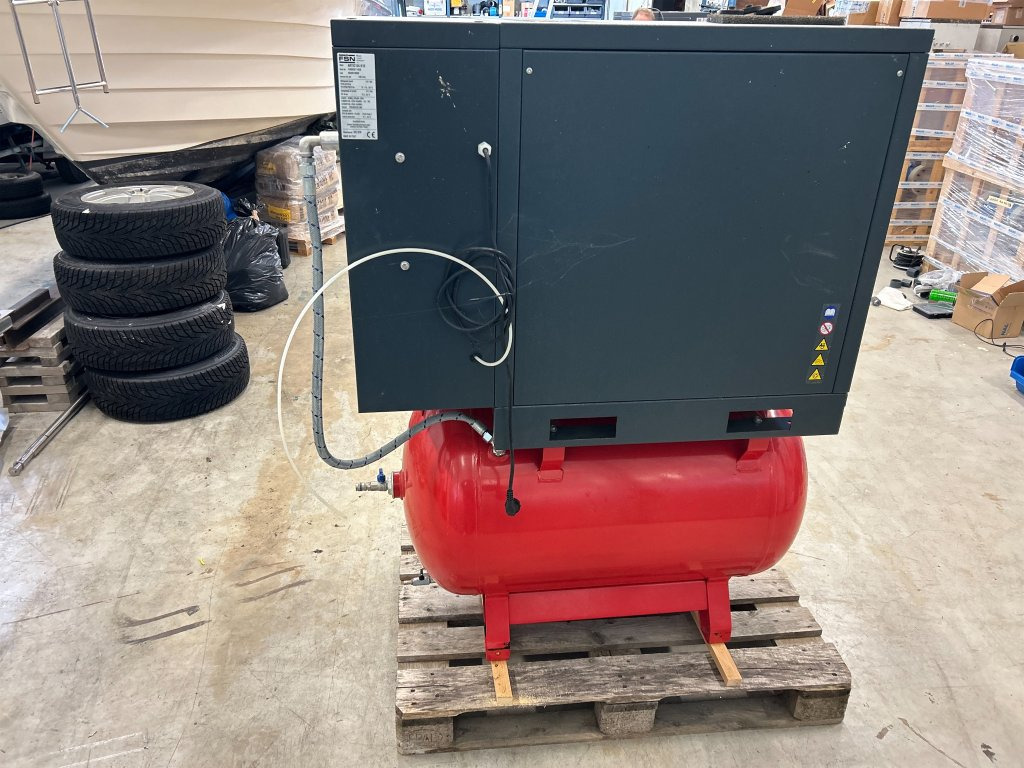 Fini K-Max 7,5-10-270F med tank och kyltork - 工业气候控制设备:图4 Fini K-Max 7,5-10-270F med tank och kyltork - 工业气候控制设备:图4