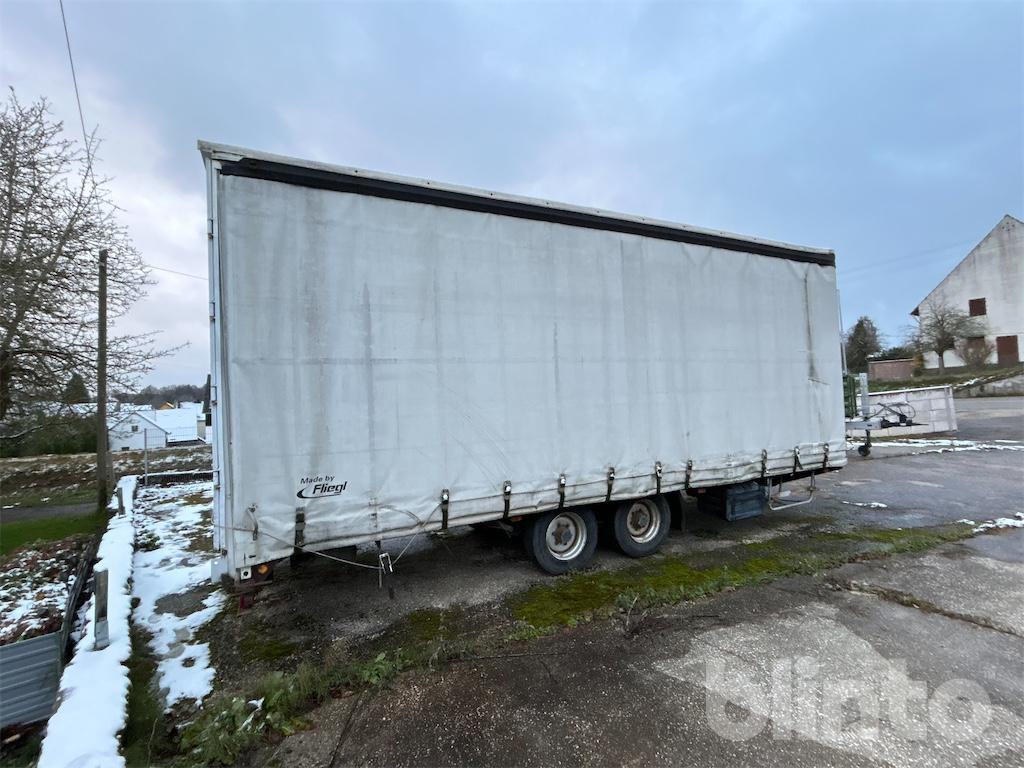 Fliegl TPS 100 - 侧帘拖车:图4 Fliegl TPS 100 - 侧帘拖车:图4