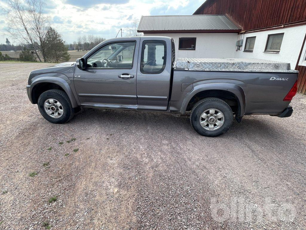 ISUZU D-MAX 3,0 AUT.EXTE - 皮卡车:图4 ISUZU D-MAX 3,0 AUT.EXTE - 皮卡车:图4
