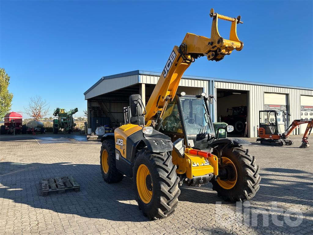 JCB 526-56 (2016) - 紧凑型装载机:图2 JCB 526-56 (2016) - 紧凑型装载机:图2