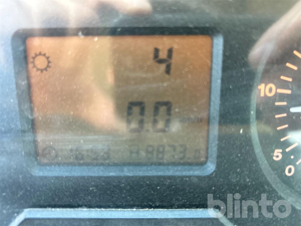 John Deere 6320 (2004) - 拖拉机:图5 John Deere 6320 (2004) - 拖拉机:图5